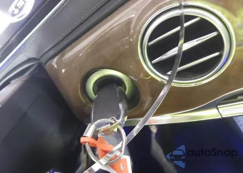 2014 Mercedes-Benz S-Class S 550 из США, поврежденный, VIN WDDUG8FB4EA047916